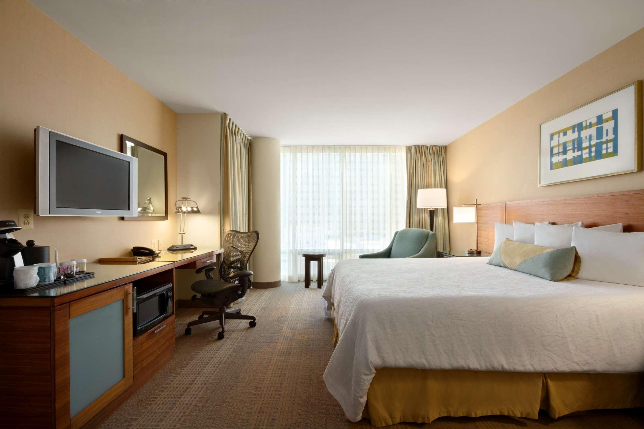 Hilton Garden Inner Harbor Hotel